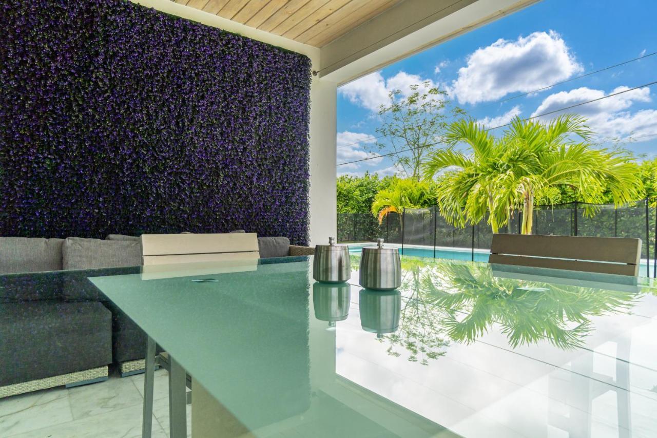 Luxury House 4 Beds Heated Pool W Jaccuzzi Apartment North Bay Village Luaran gambar