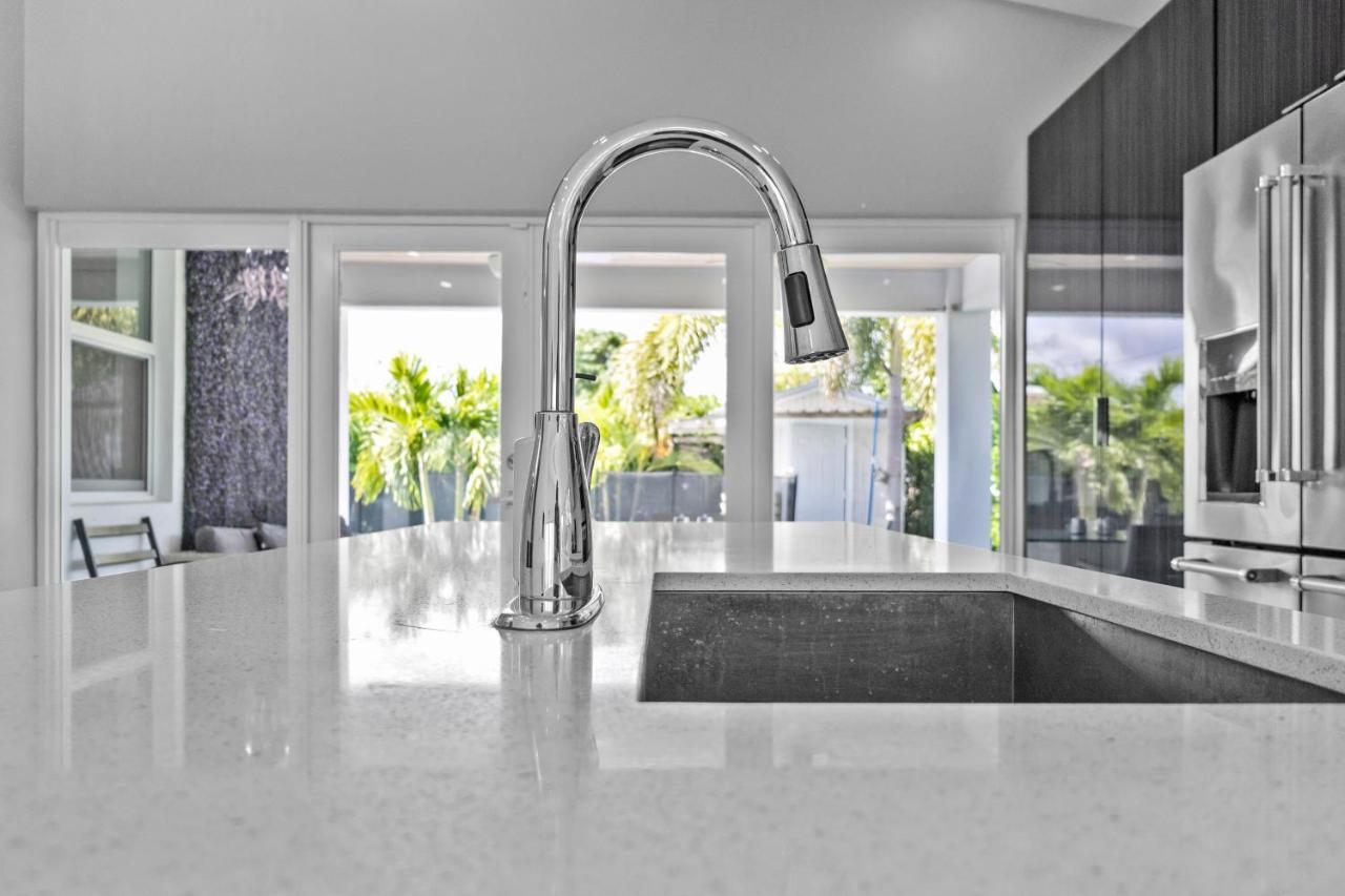Luxury House 4 Beds Heated Pool W Jaccuzzi Apartment North Bay Village Luaran gambar